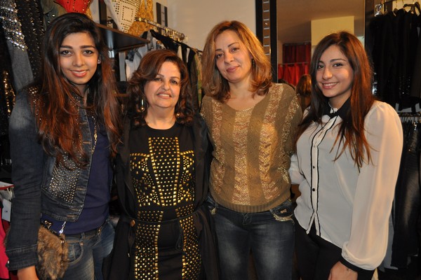S ladies boutique Opening